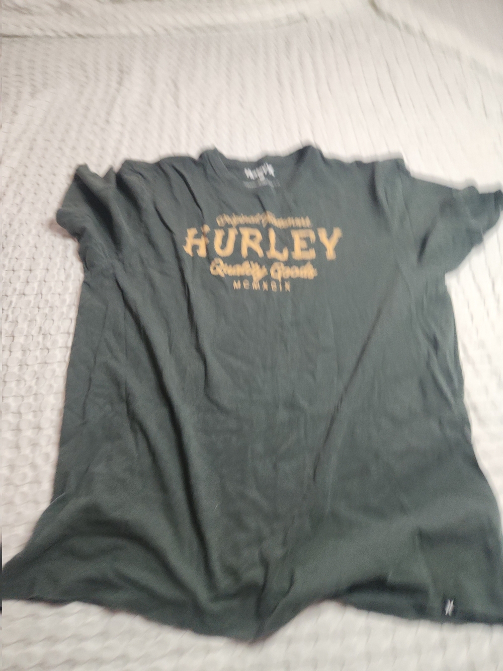 Hurley Men's Green Graphic Logo T-Shirt